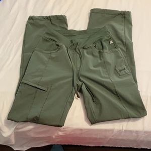 Cherokee Infinity scrub top in women’s extra small, lightly worn